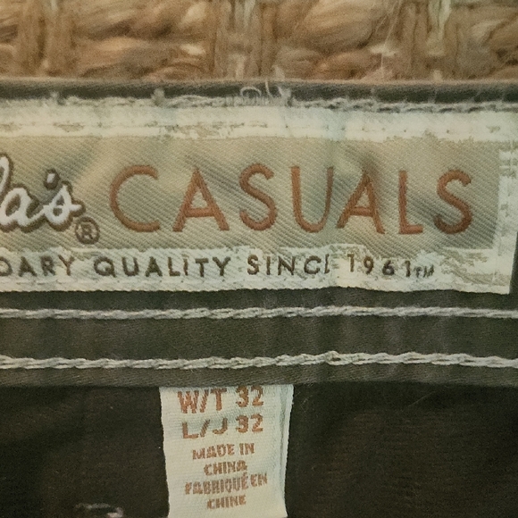 Cabela's Khaki Men's Cargo Pants - Picture 3 of 10
